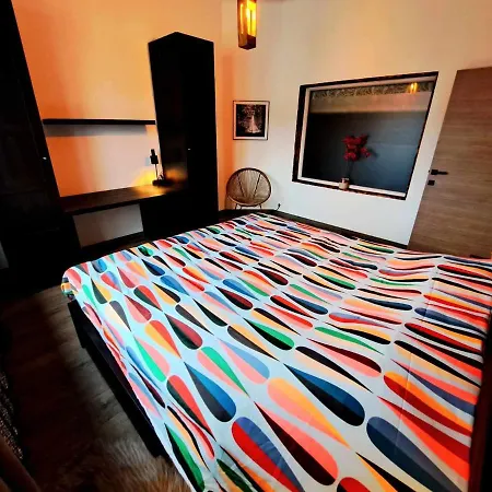 Petite Dans Jolie Colocation Liège